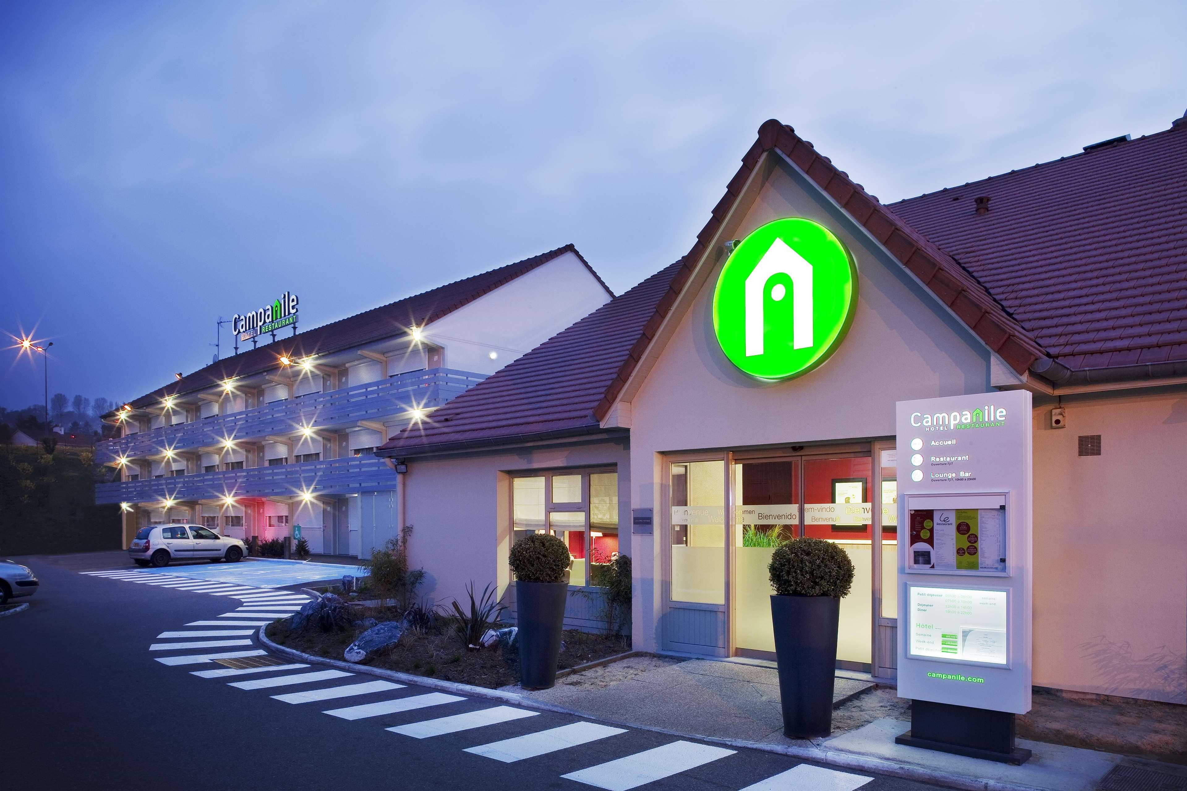 Hotel Campanile Épône Exteriér fotografie